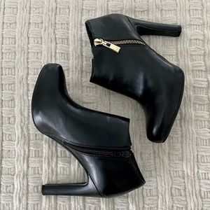 Marc Fisher black platform leather heeled booties